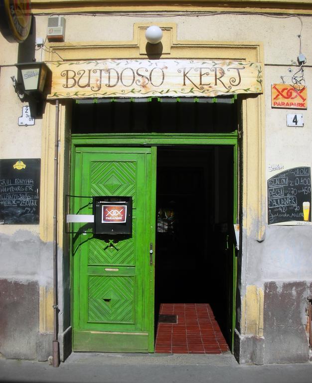 2Night Hostel Budapest Ngoại thất bức ảnh