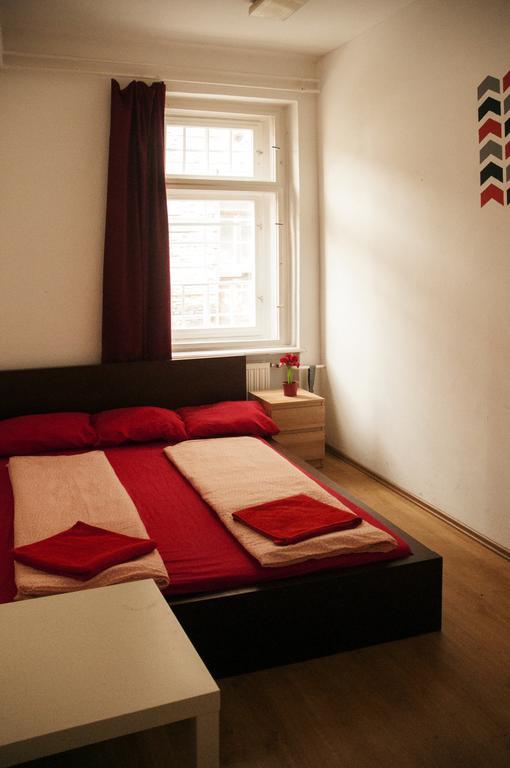 2Night Hostel Budapest Ngoại thất bức ảnh