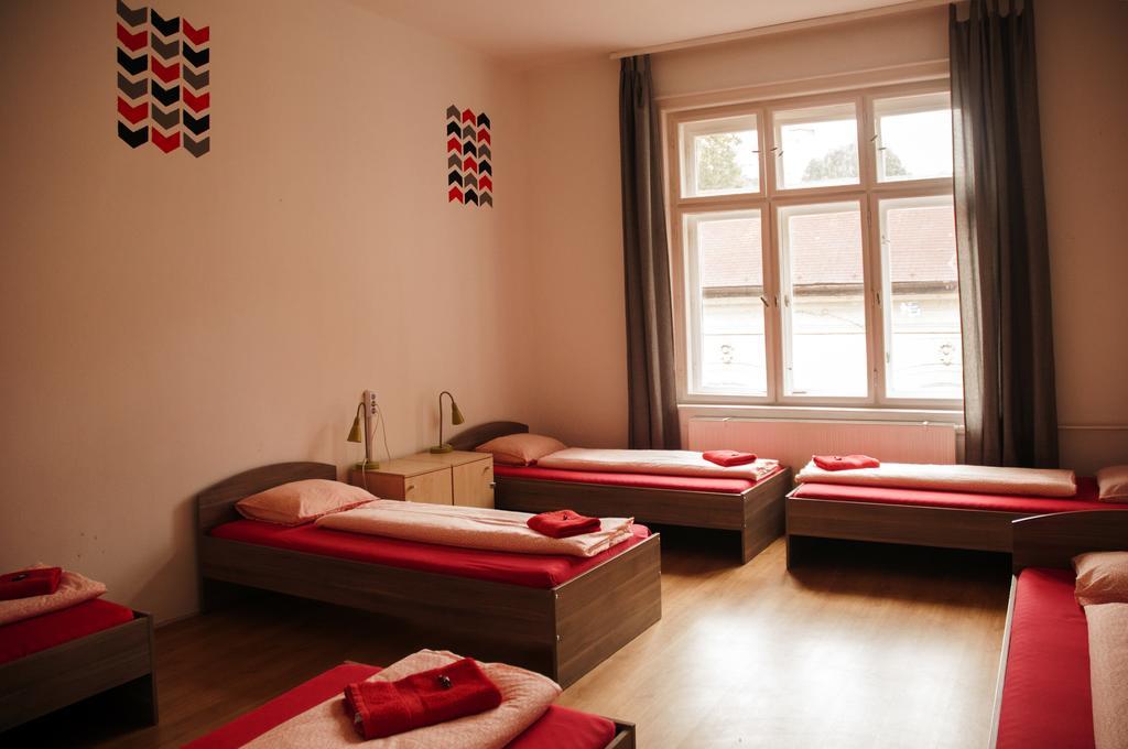 2Night Hostel Budapest Ngoại thất bức ảnh