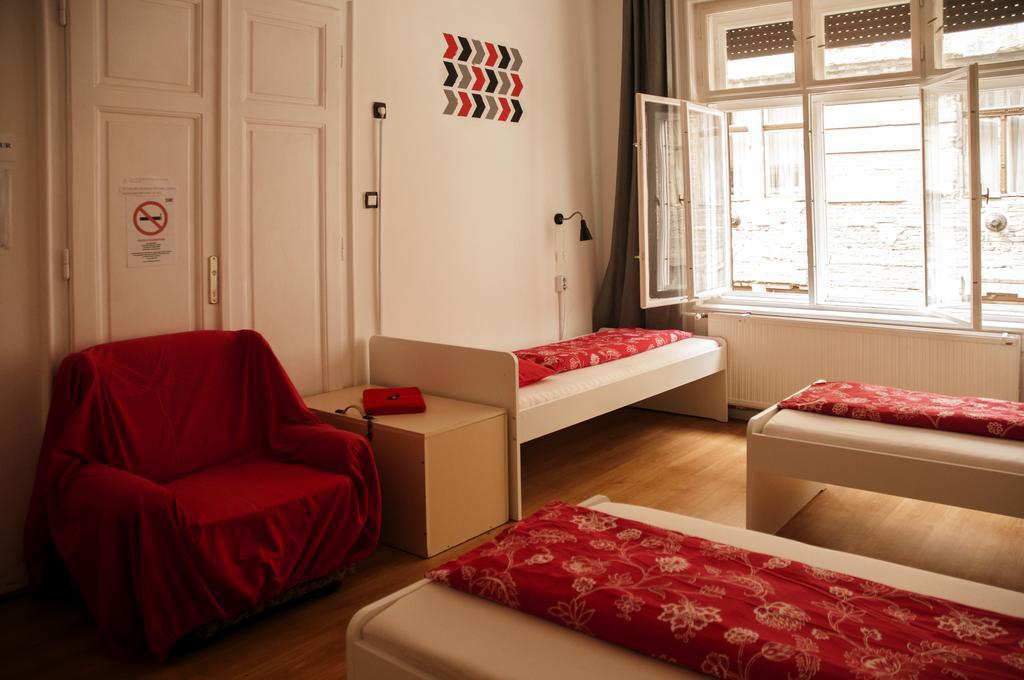 2Night Hostel Budapest Ngoại thất bức ảnh